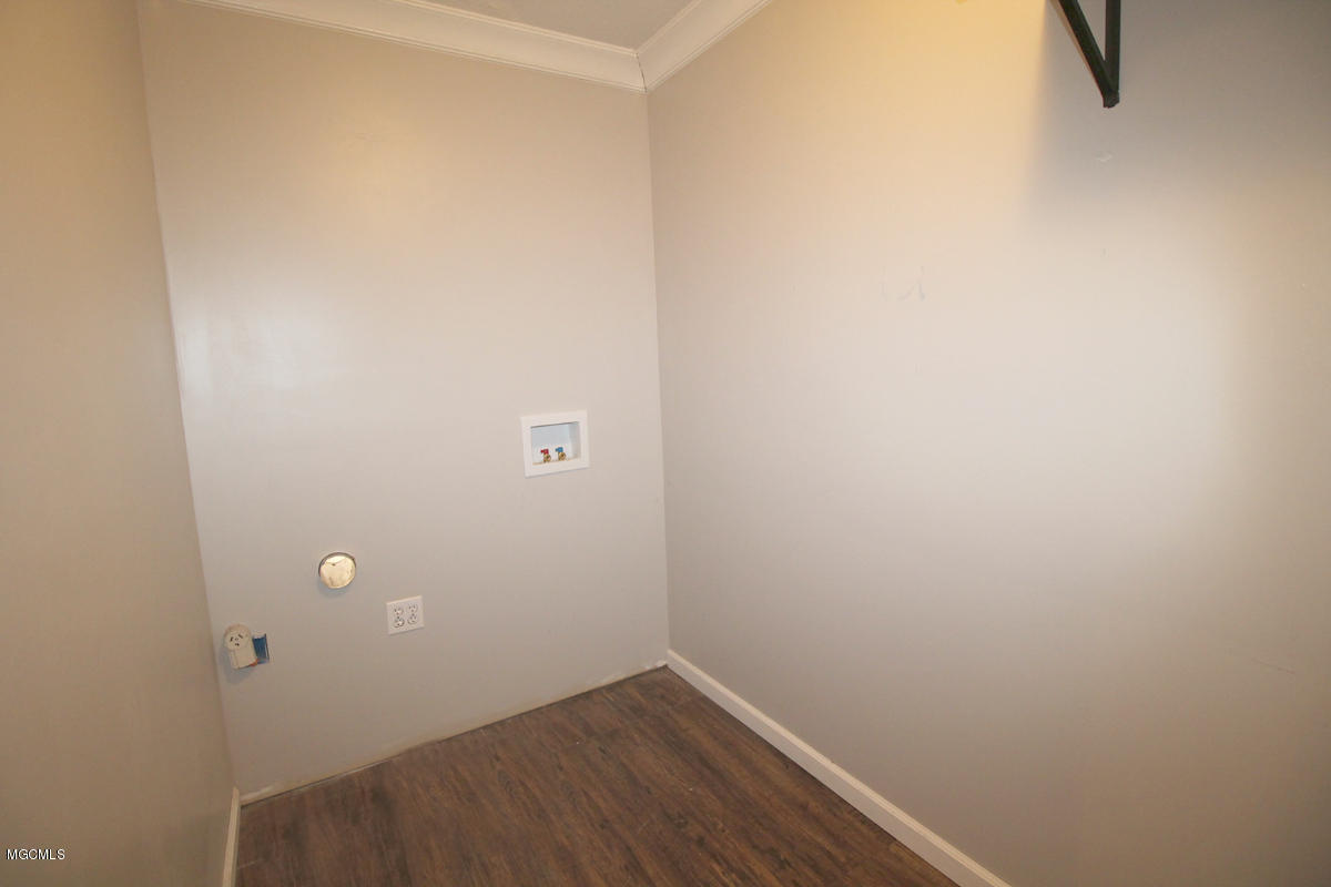 275 Central Firetower Road Lucedale, MS 39452 - Photo 49 of 70 LAUNDRY ROOM PIC 2