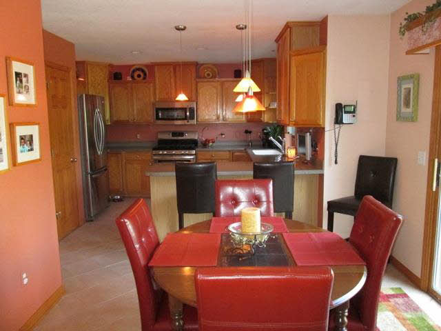 2409 Sandpiper Road Lambertville, MI 48144 - Photo 13 of 20 Eat-in Kitchen