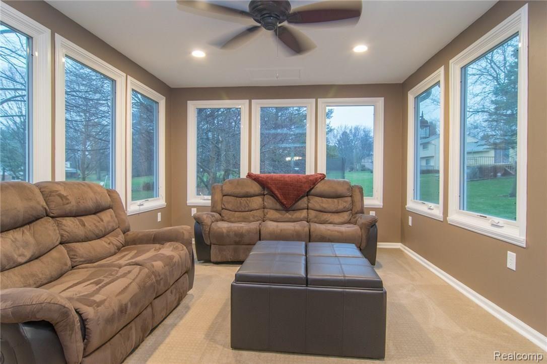 1479 Deerhurst Lane Rochester, MI 48307 - Photo 18 of 39 DSC_0378.jpg