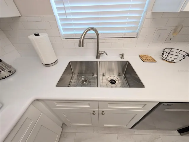 a close view of sink and tap
