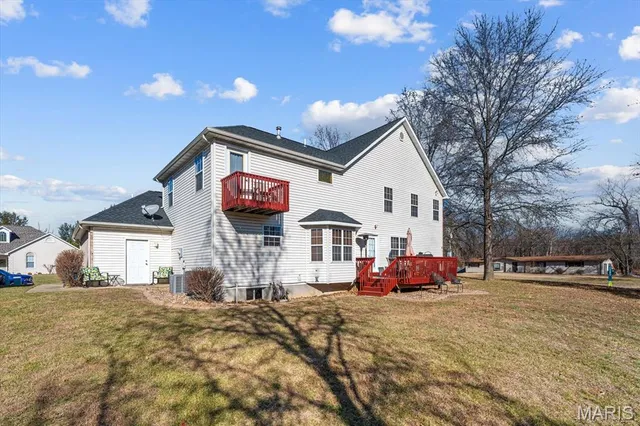 $409,500 | 1820 Creekside Drive, Swansea, IL 62226