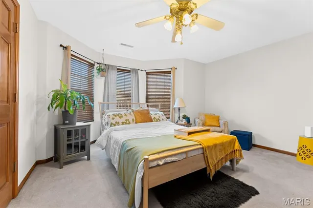 $409,500 | 1820 Creekside Drive, Swansea, IL 62226