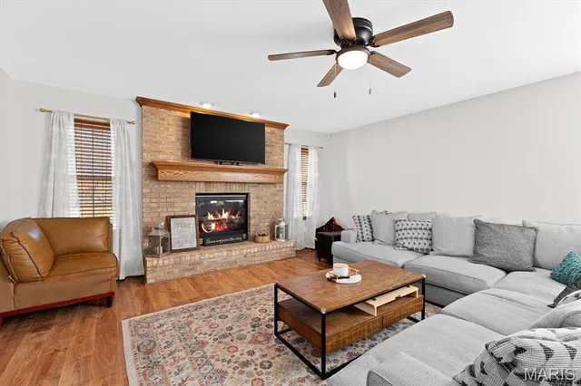 $409,500 | 1820 Creekside Drive, Swansea, IL 62226