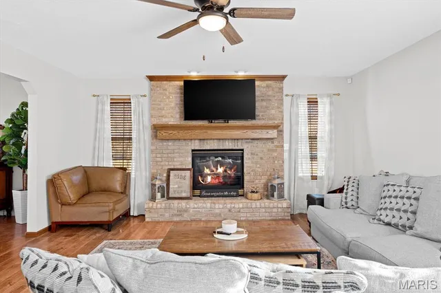 $409,500 | 1820 Creekside Drive, Swansea, IL 62226