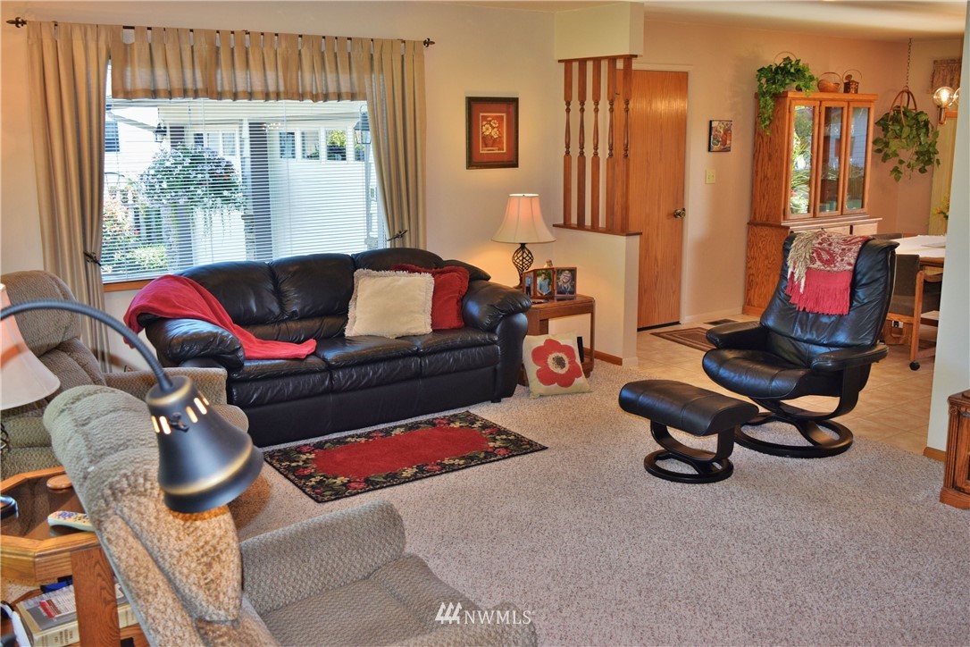 8372 Double Ditch Road Lynden, WA 98264 - Photo 5 of 25 Gallery Image 5