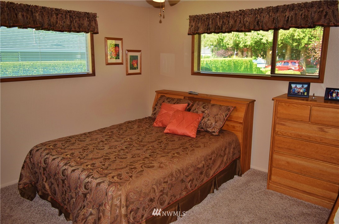 8372 Double Ditch Road Lynden, WA 98264 - Photo 9 of 25 Gallery Image 9