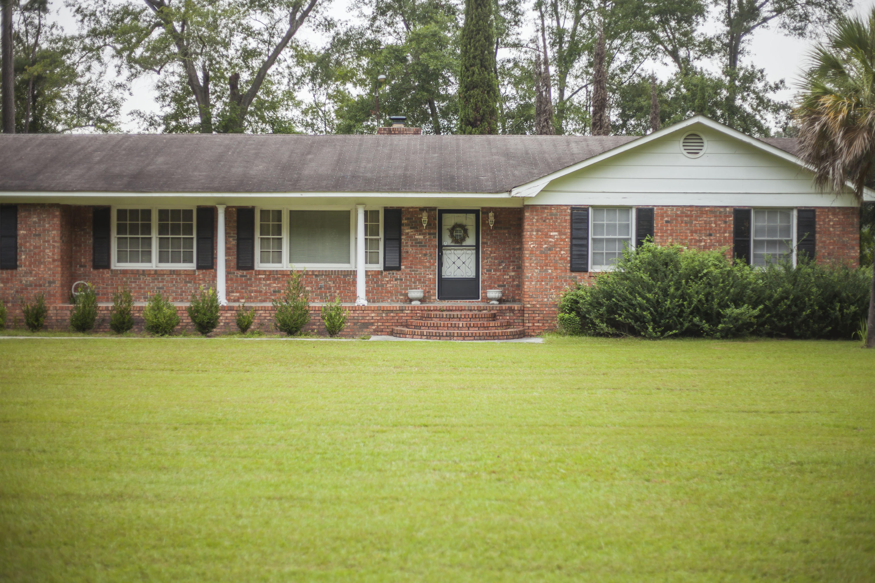220 Ridge Lane Walterboro, SC 29488 - Photo 1 of 65 IMG_3208