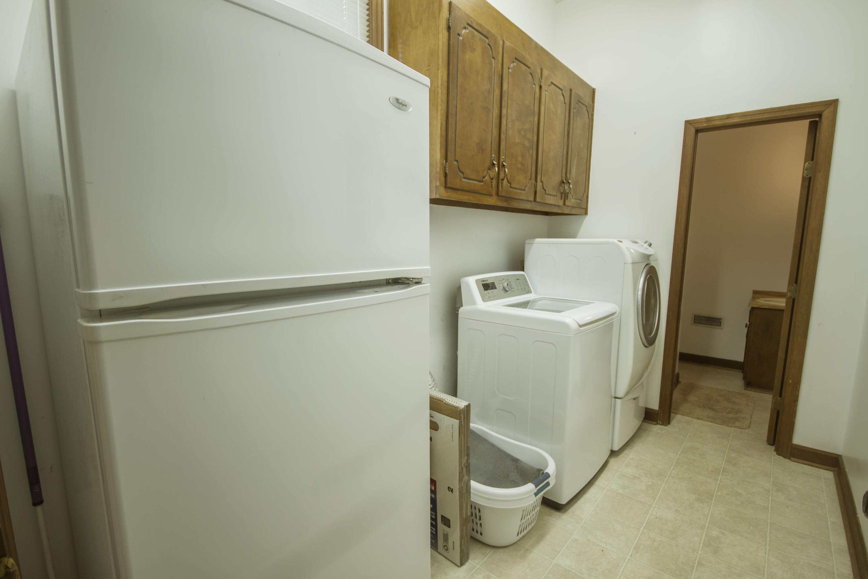 220 Ridge Lane Walterboro, SC 29488 - Photo 42 of 65 Laundry