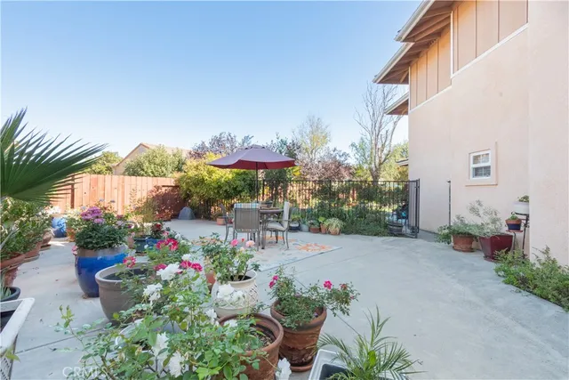 $785,000 | 611 Larkfield Place, Paso Robles, CA 93446