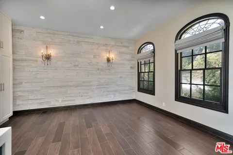 $19,900 | 1036 El Medio Avenue, Pacific Palisades, CA 90272