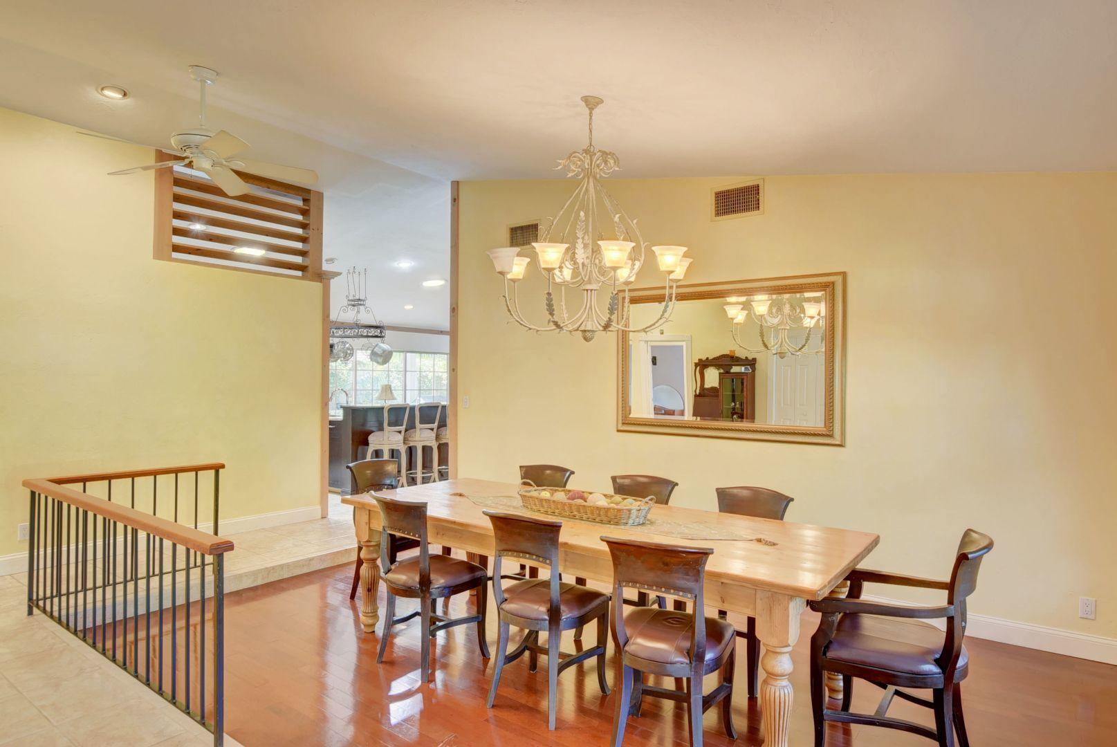 2068 Southwest 8th Avenue Boca Raton, FL 33486 - Photo 5 of 35 DINING ROOM