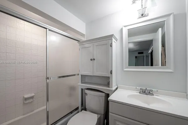 $2,100 | 3812 Jefferson Street, Unit 3812, Stuart, FL 34997
