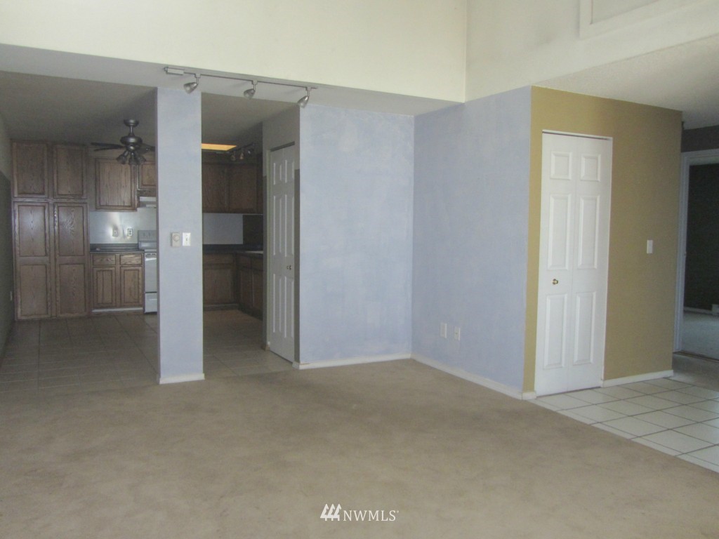 4308 Northeast Sunset Boulevard, Unit P3 Renton, WA 98059 - Photo 4 of 21 Gallery Image 4