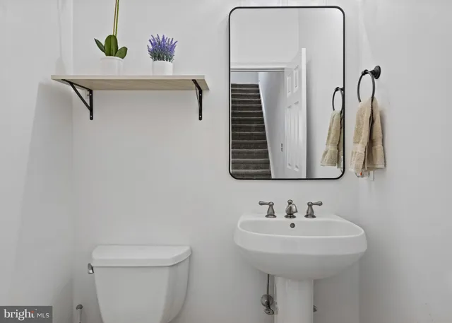 $845,000 | 303 Surgeon Generals Court, Philadelphia, PA 19146