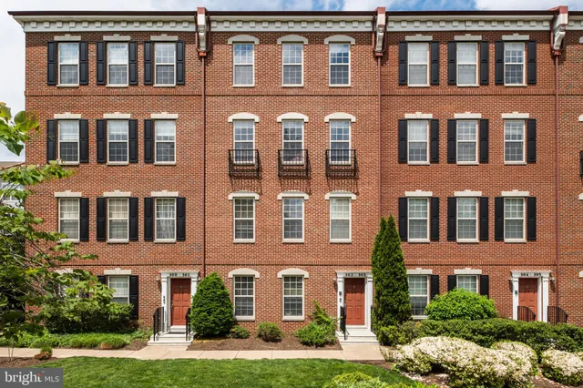 $845,000 | 303 Surgeon Generals Court, Philadelphia, PA 19146