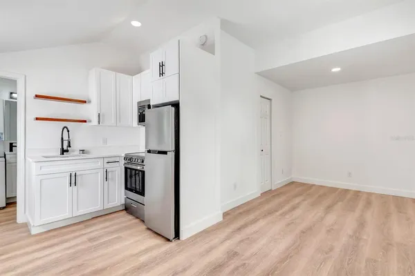 $1,275 | 1508 27th Avenue North, St. Petersburg, FL 33704