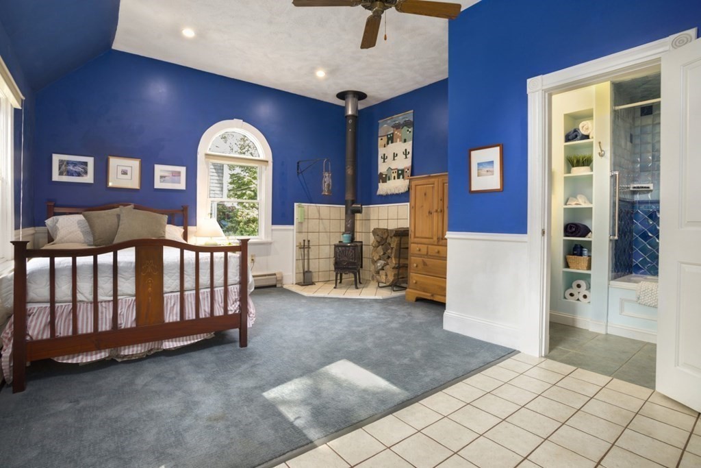27 Hillcrest Road Reading, MA 01867 - Photo 22 of 39 Gallery Image 22