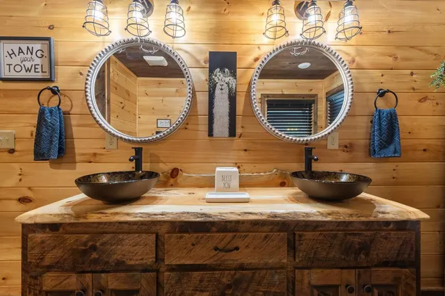 $1,499,000 | 9 Quail Hollow, Blue Ridge, GA 30513