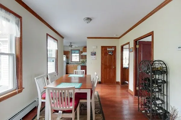 $2,400 | 21 Calvert Street, Unit B, Newport, RI 02840