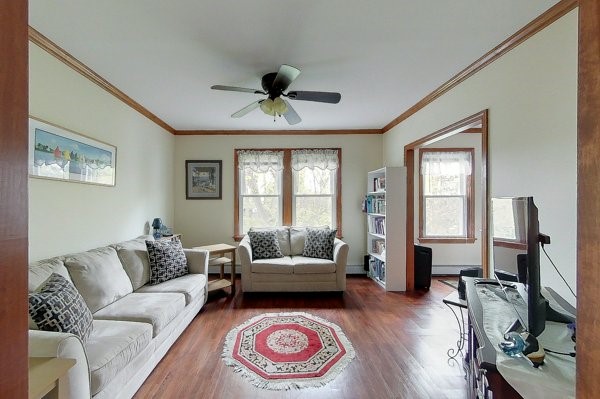 21 Calvert Street, Unit B Newport, RI 02840 - Photo 3 of 15