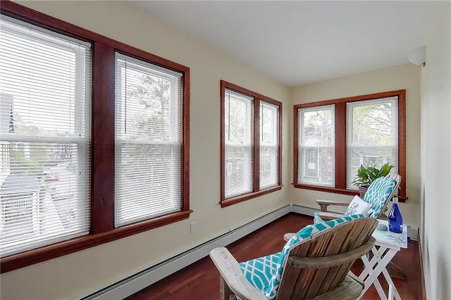 $2,400 | 21 Calvert Street, Unit B, Newport, RI 02840