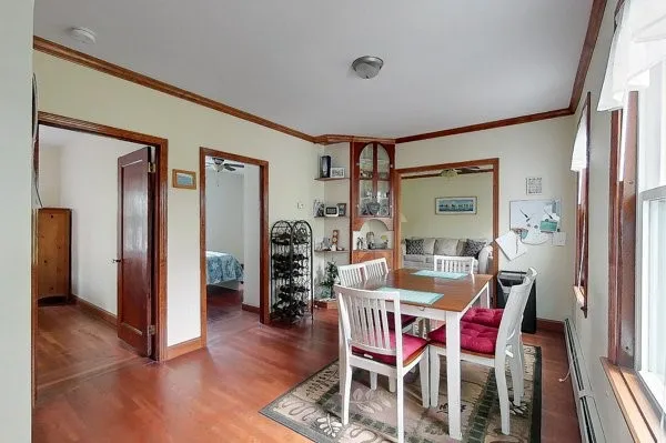 $2,400 | 21 Calvert Street, Unit B, Newport, RI 02840