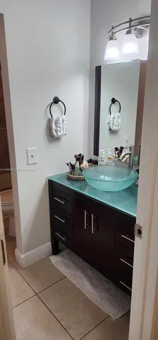 $1,900 | 6265 Southwest 31st Street, Unit B, Miami, FL 33155