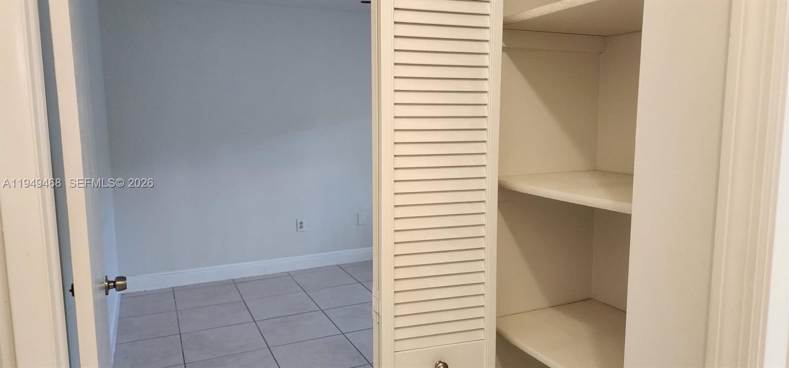 6265 Southwest 31st Street, Unit B Miami, FL 33155 - Photo 21 of 26 a view of an empty room