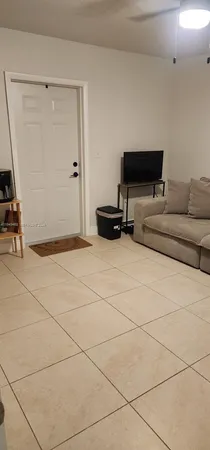 $1,650 | 6265 Southwest 31st Street, Unit B, Miami, FL 33155