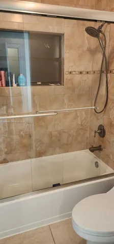 $1,900 | 6265 Southwest 31st Street, Unit B, Miami, FL 33155