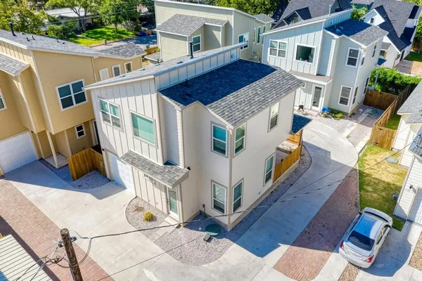 $2,800 | 7714 Watson Street, Unit B, Austin, TX 78757