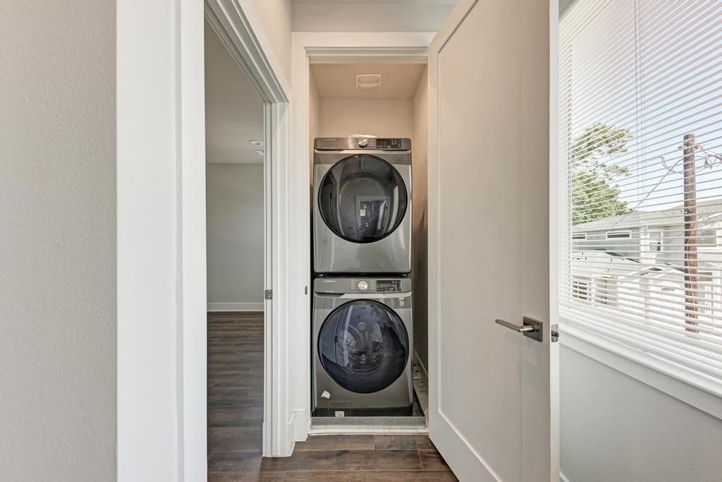 7714 Watson Street, Unit B Austin, TX 78757 - Photo 26 of 40 Stackable W/D Included!