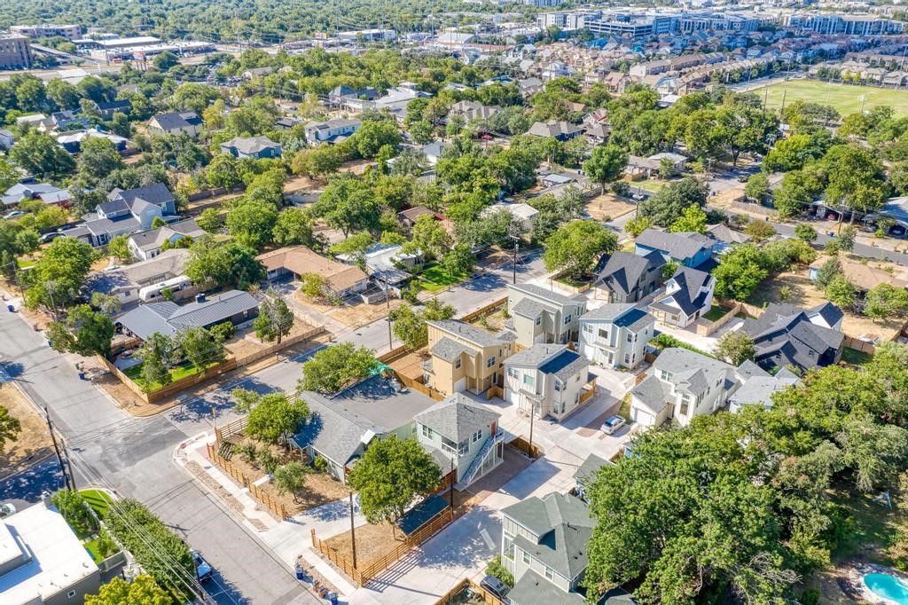 7714 Watson Street, Unit B Austin, TX 78757 - Photo 38 of 40