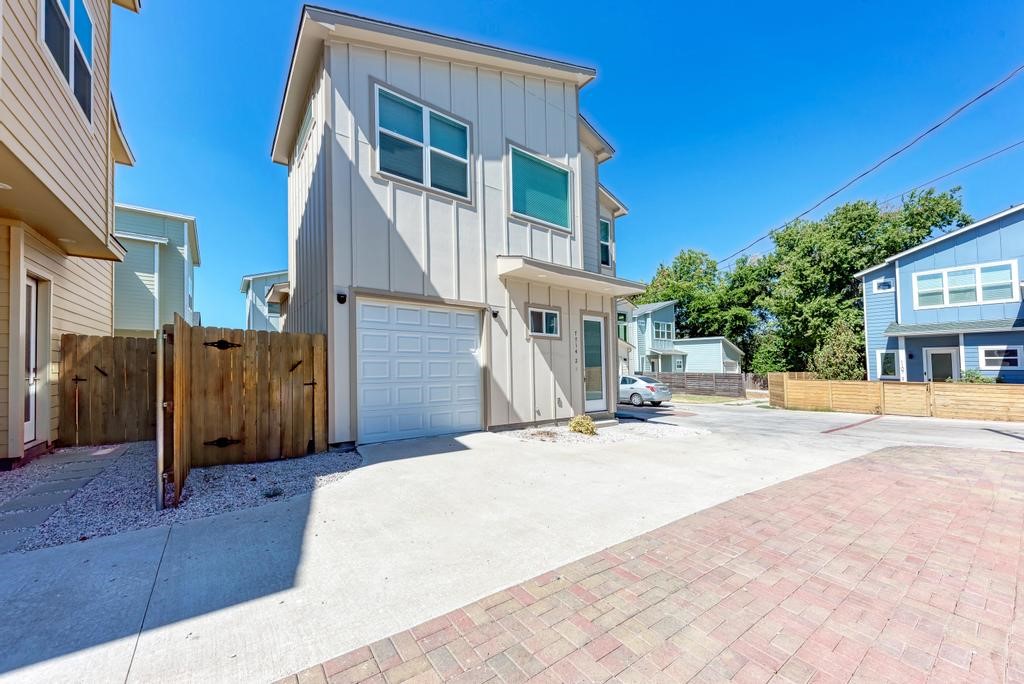 7714 Watson Street, Unit B Austin, TX 78757 - Photo 4 of 40 Side View