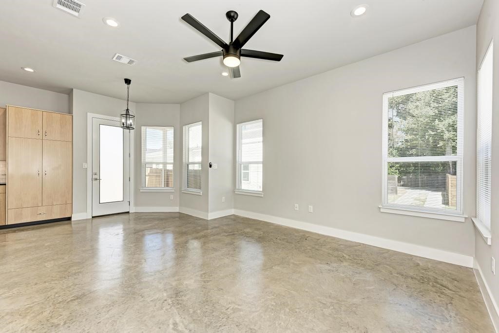 7714 Watson Street, Unit B Austin, TX 78757 - Photo 7 of 40 Combo Living/Dinning Area