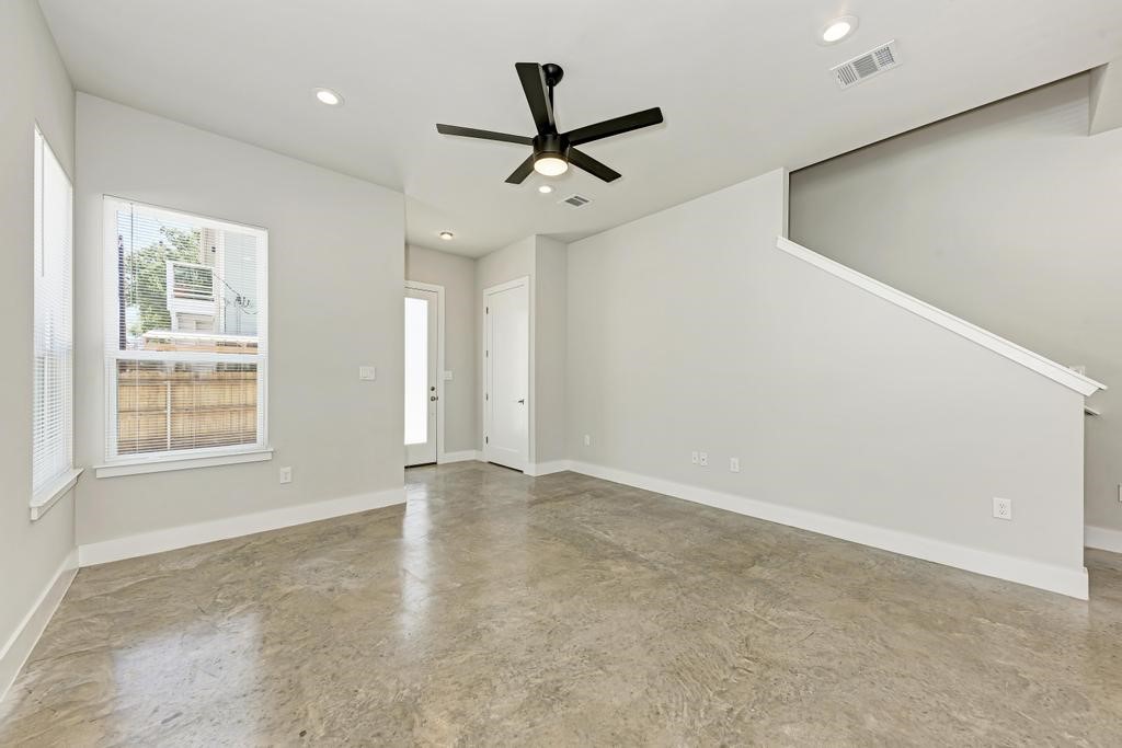 7714 Watson Street, Unit B Austin, TX 78757 - Photo 9 of 40 Living Area