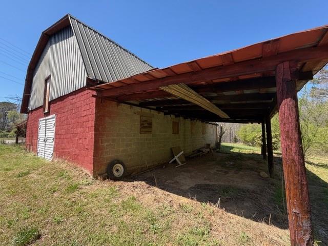 4485 Poplar Springs Road Gainesville, GA 30507 - Photo 5 of 17 a view of a backyard