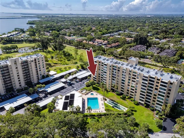 $200,000 | 2621 Cove Cay Drive, Unit 309, Clearwater, FL 33760