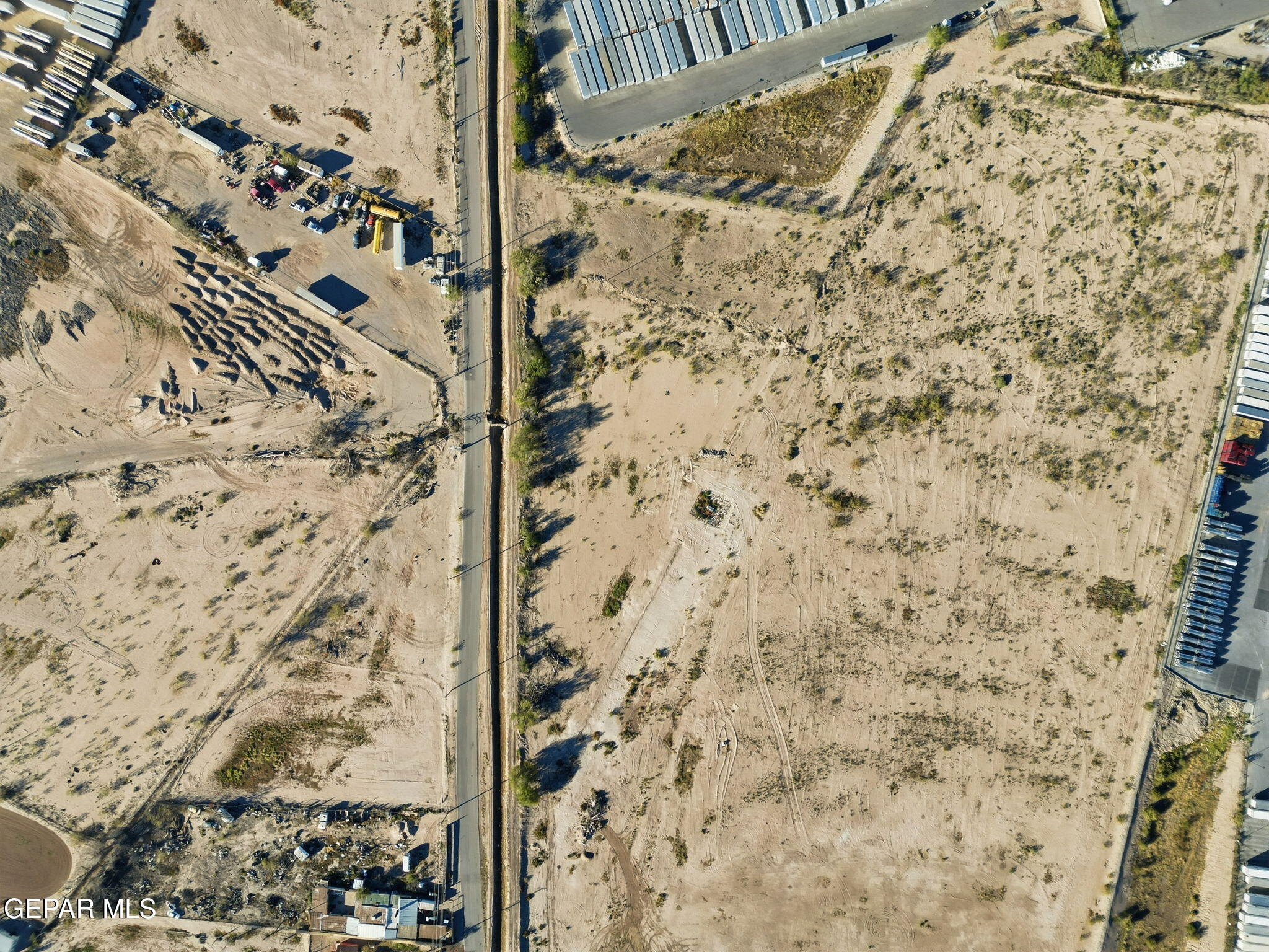 Pn-29466 Southside Road El Paso, TX 79927 - Photo 4 of 12 view of a bathroom