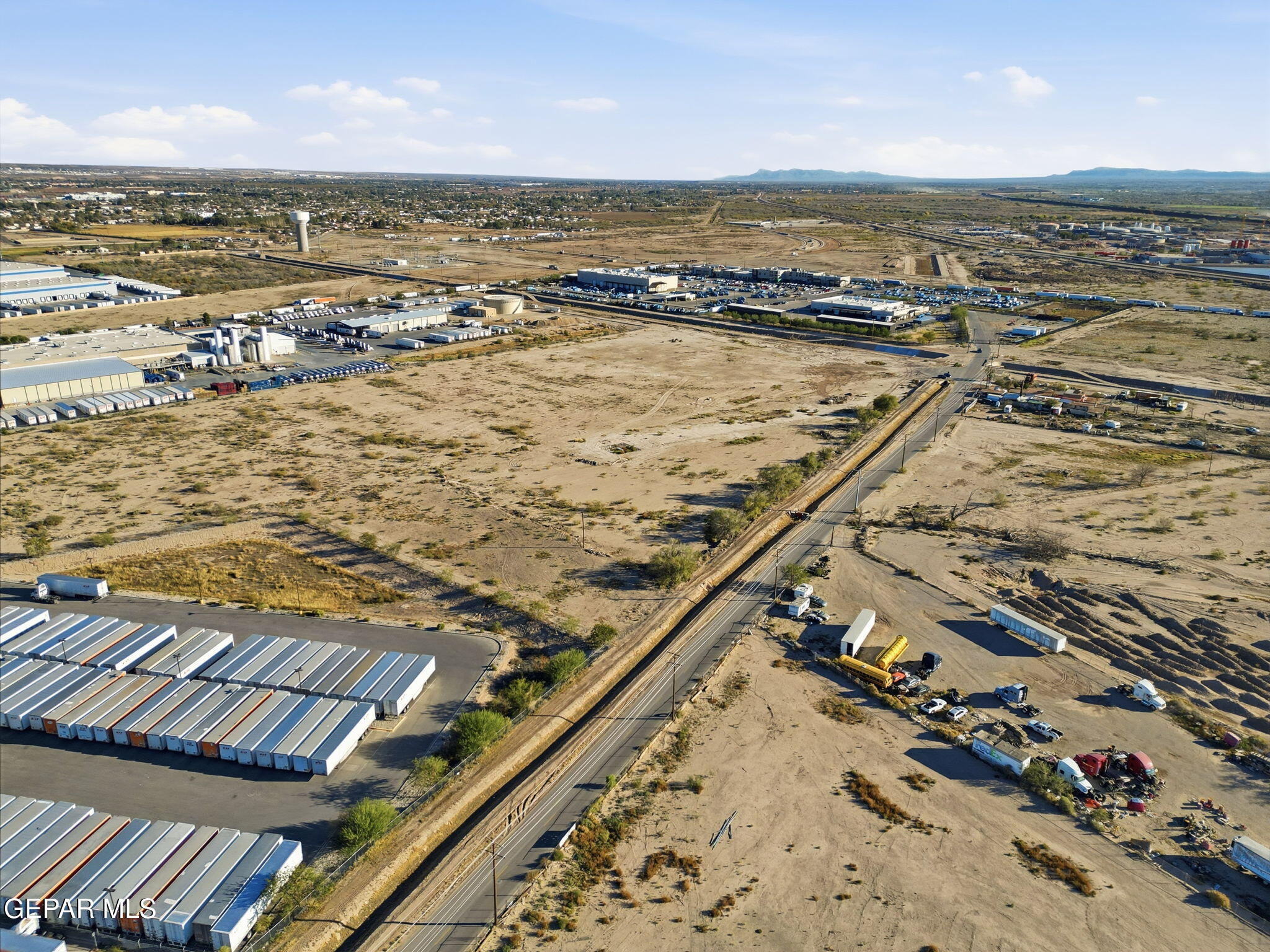 Pn-29466 Southside Road El Paso, TX 79927 - Photo 8 of 12 a view of an ocean and beach