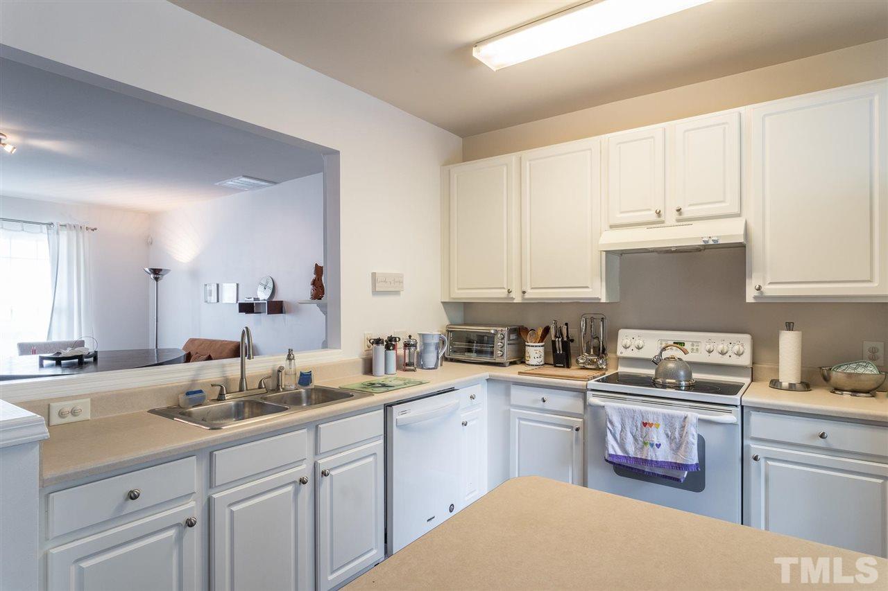 8105 Rhiannon Road Raleigh, NC 27613 - Photo 11 of 26