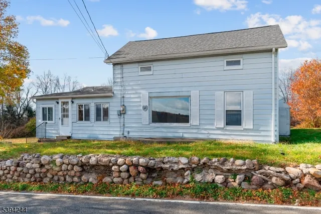 $2,300 | 111 County Road 645, Branchville, NJ 07826