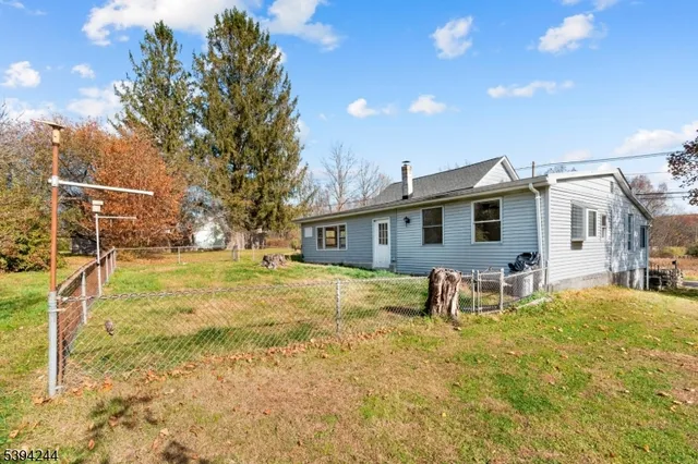 $2,300 | 111 County Road 645, Branchville, NJ 07826