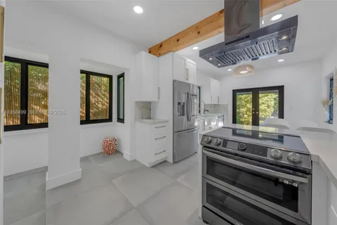 $1,249,000 | 5981 Northeast 6th Avenue, Miami, FL 33137