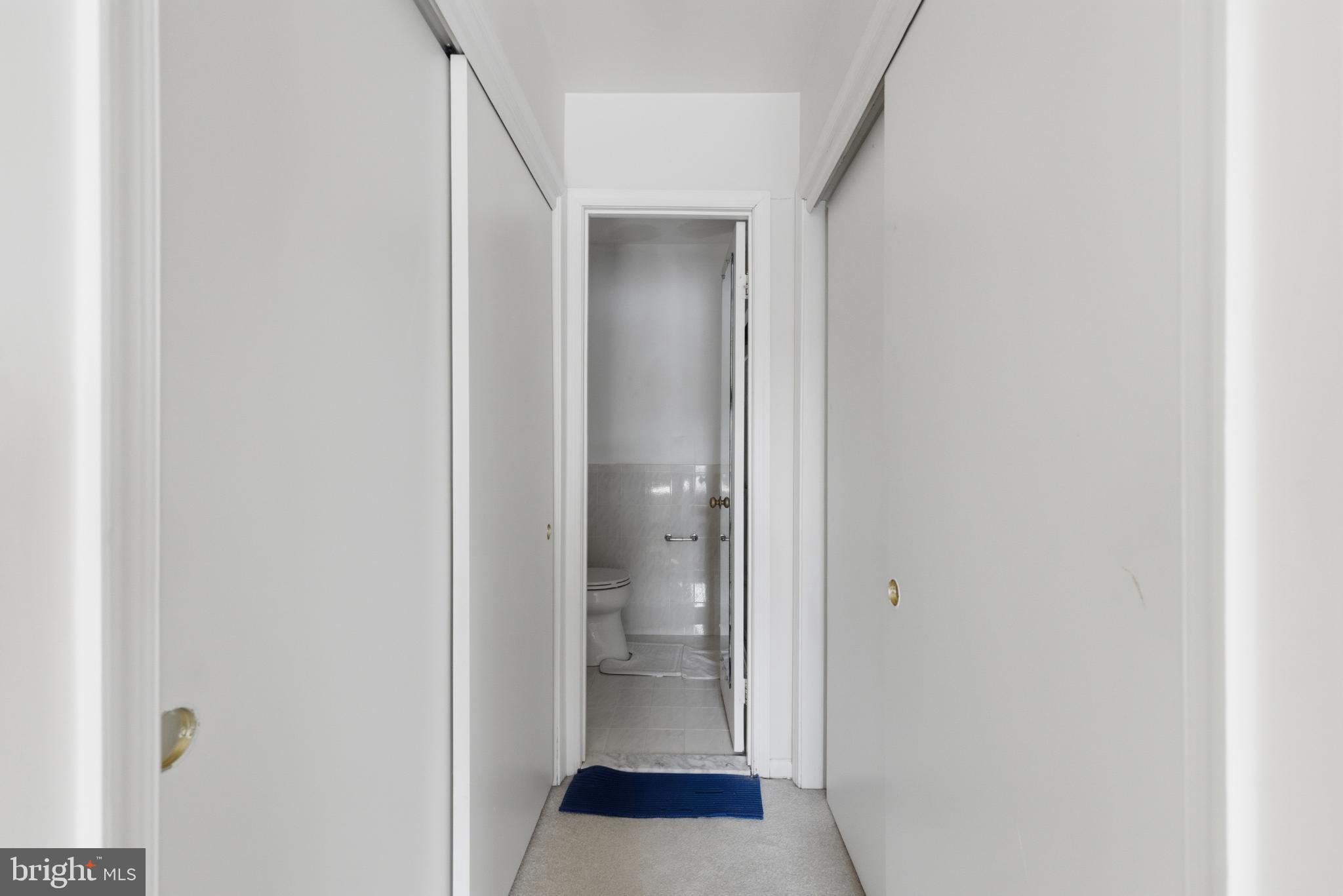 7227 Evanston Road Springfield, VA 22150 - Photo 21 of 44 Bathroom