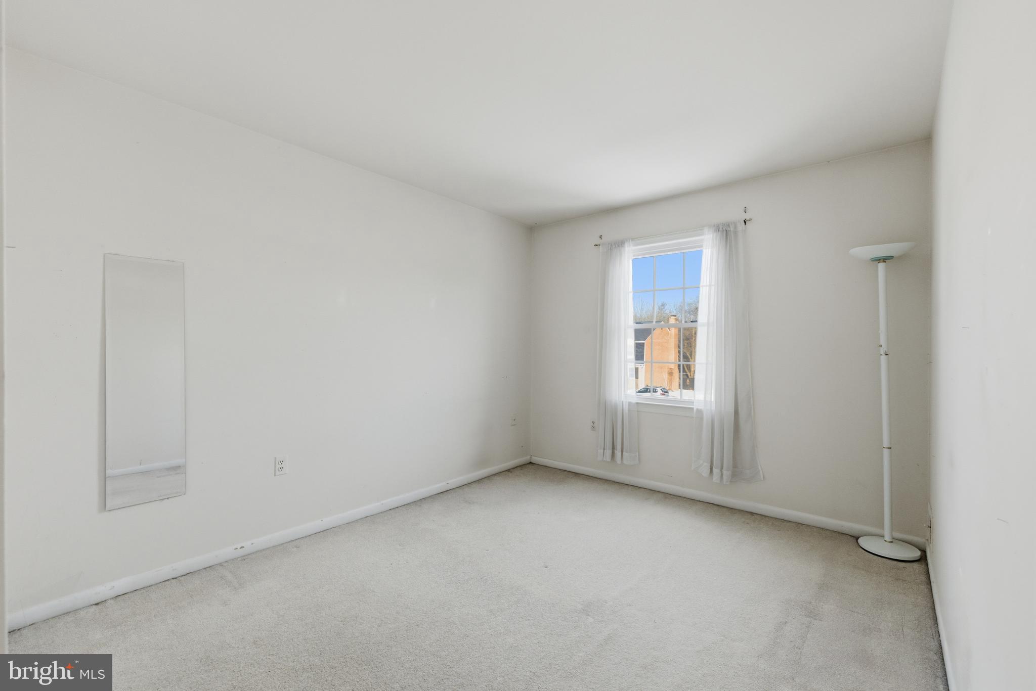 7227 Evanston Road Springfield, VA 22150 - Photo 26 of 44 Bedroom