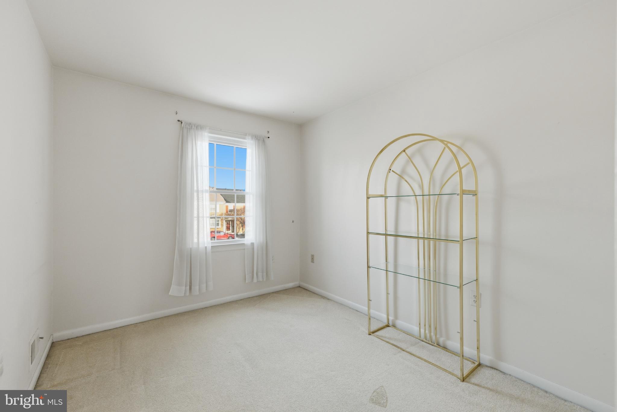 7227 Evanston Road Springfield, VA 22150 - Photo 28 of 44 Bedroom