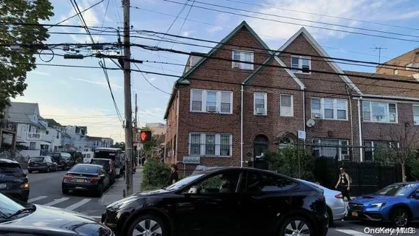 $1,880,000 | 79-01 45th Avenue | Elmhurst