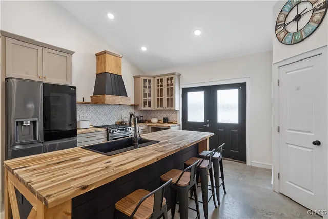 $777,000 | 144 County Rte 37, Hastings, NY 13036