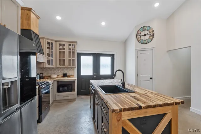 $777,000 | 144 County Rte 37, Hastings, NY 13036